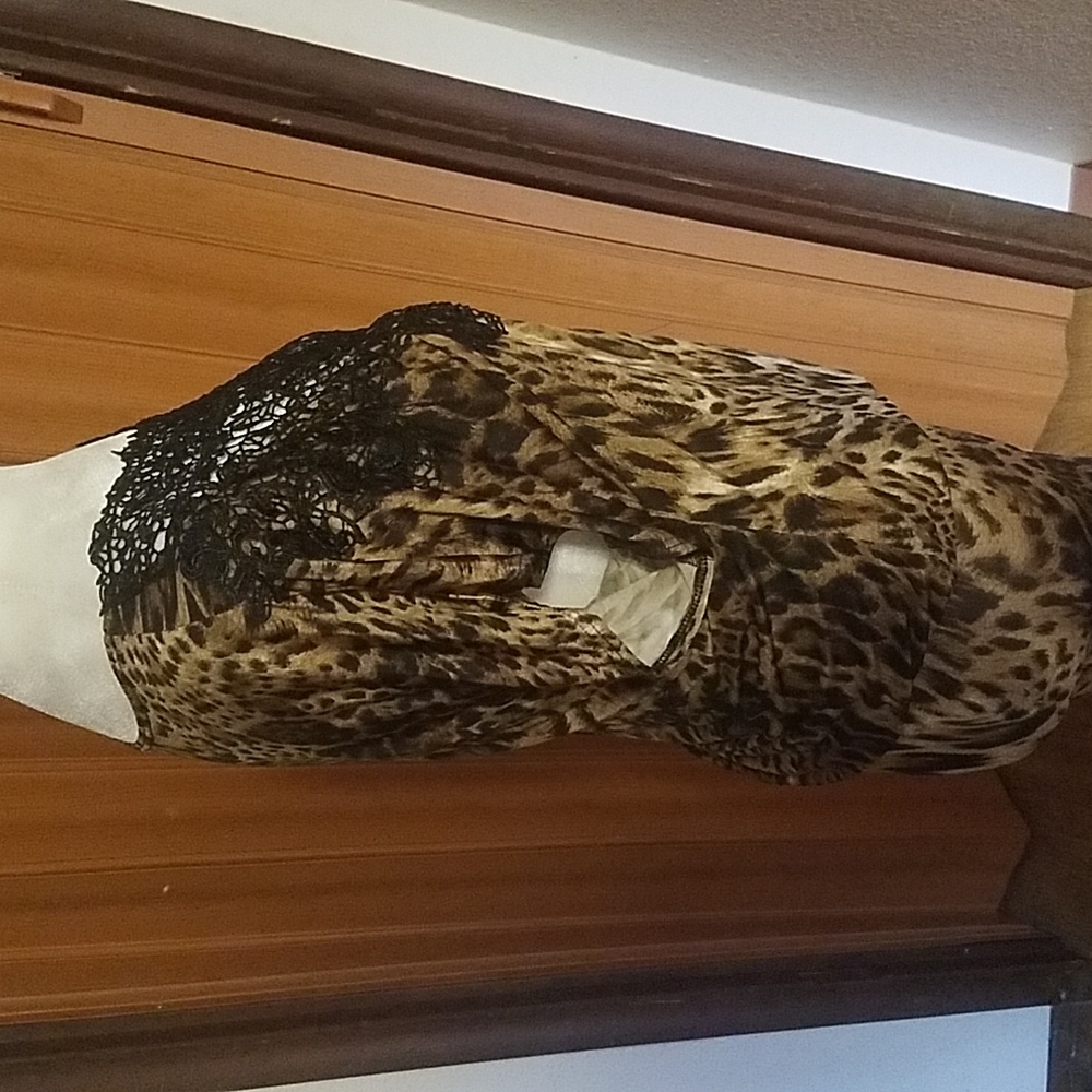 SABORA LEOPARD DRESS - Picture 6 of 6